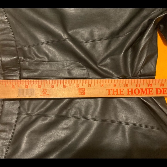 Cato Black Faux Leather Cropped Pullon Pants Size M, NWT - Picture 11 of 15